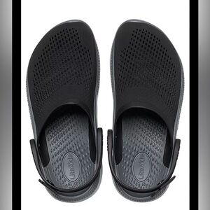 CROCS Unisex  "Life Ride" Mules/Sandals M7/ W9 Excellent condition!